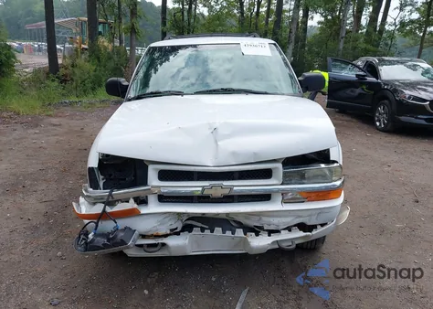 2002 Chevrolet Blazer Ls from USA, damaged, VIN 1GNDT13W22K156697